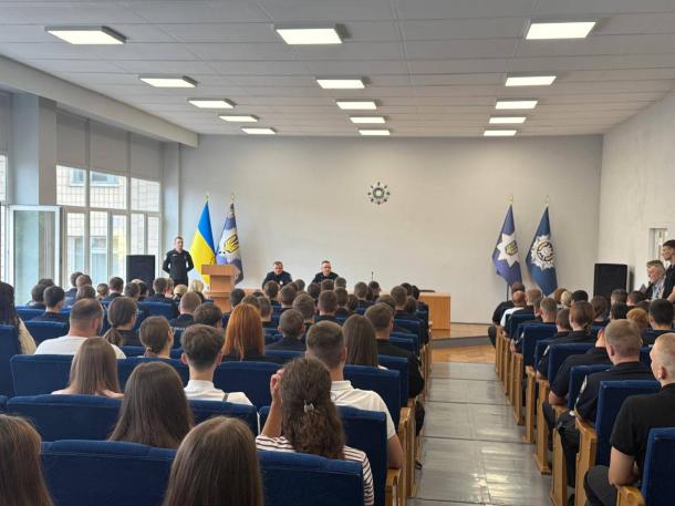 З новими цілями до професійних звершень: День знань у НАВС З новими цілями до професійних звершень: День знань у НАВС