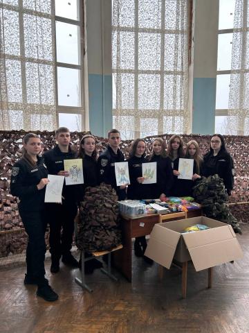 Студенти та викладачі навчально-наукового експертно-криміналістичного інституту НАВС підтримали захисників України через «Майстерню тепла»