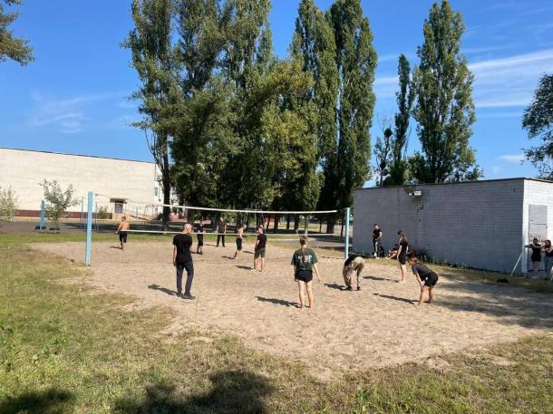 Вихідний з користю: першокурсники  інституту поглиблювали знання з криміналістики та відпочивали на спортивних майданчиках