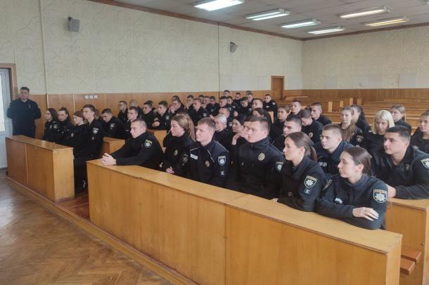 Стажування в Нацполіції та участь у розслідуваннях воєнних злочинів: зустріч проректора НАВС із випускниками-криміналістами