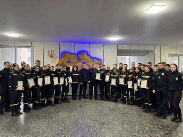 У день історичної злуки: сили безпеки об’єднуються для захисту громад як під час блекаутів, так і в ім’я майбутнього України У день історичної злуки: сили безпеки об’єднуються для захисту громад як під час блекаутів, так і в ім’я майбутнього України