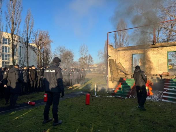 Відпрацьовано на практиці: у навчально-науковому експертно-криміналістичному інституті НАВС відбулися навчання з пожежної безпеки Відпрацьовано на практиці: у навчально-науковому експертно-криміналістичному інституті НАВС відбулися навчання з пожежної безпеки