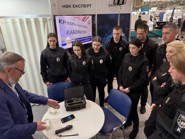 Майбутні судові експерти та криміналісти ознайомилися з технічними новинками