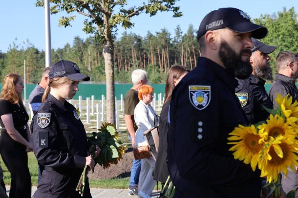 Вшановуємо сьогодні — пам’ятаємо щодня Вшановуємо сьогодні — пам’ятаємо щодня